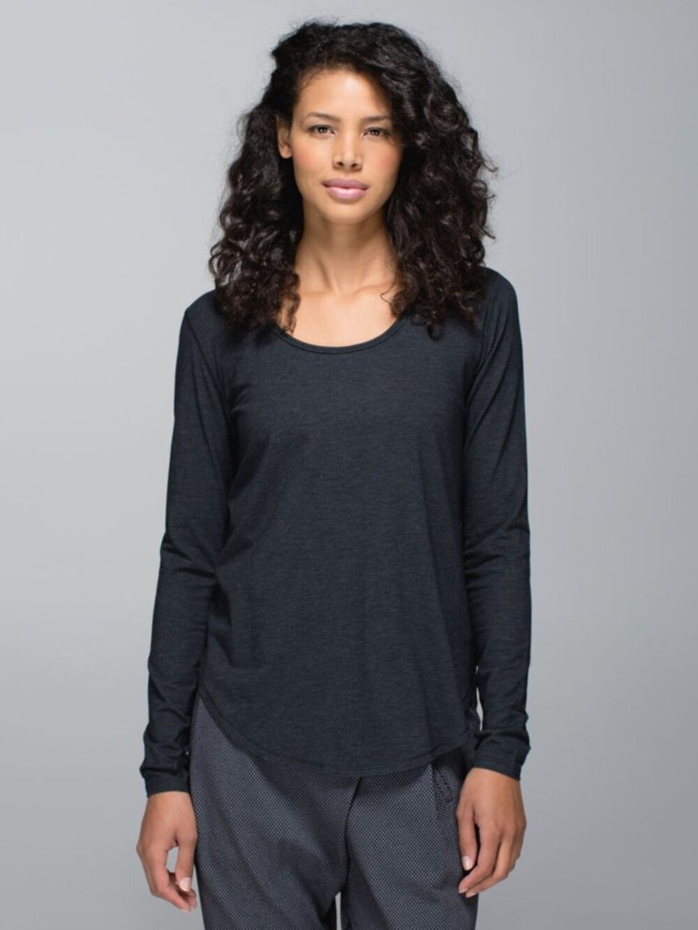 Lululemon Yogini 5 Year Long Sleeve Tee - 10/12 Heathered Black